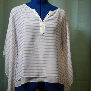 WHBM Kimono Sleeve top in Petite Small